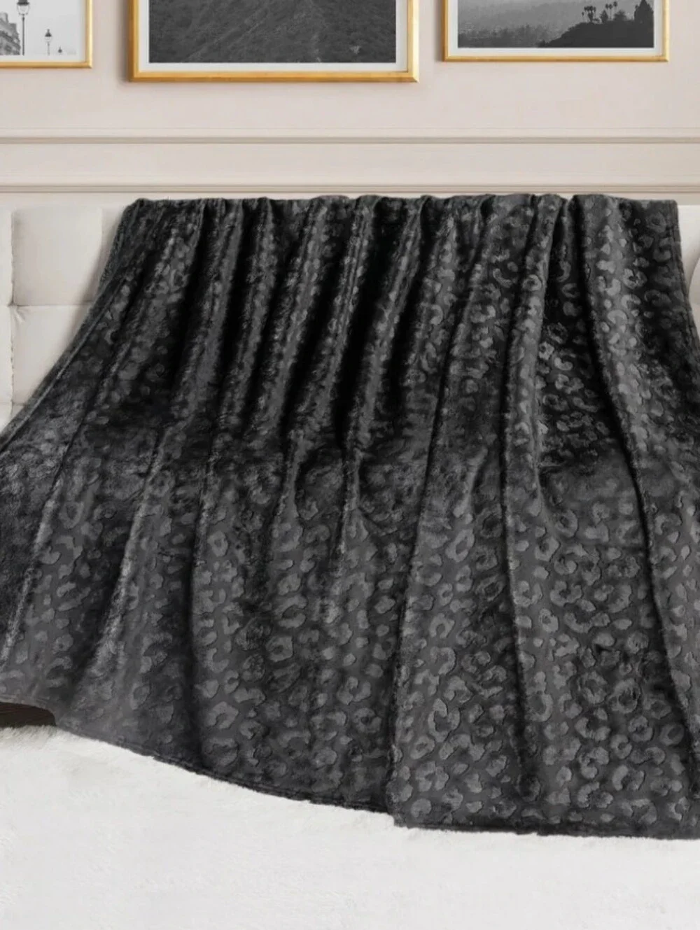 Betsey Johnson Leopord Print Plush Twin Throw Blanket- Black